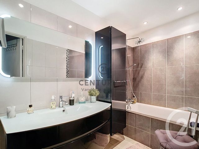 Appartement F2 &agrave; vendre - 2 pi&egrave;ces - 68,58 m2 - Crepy En Valois - 60 - PICARDIE