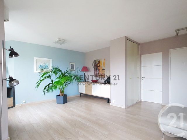Appartement F2 &agrave; vendre - 2 pi&egrave;ces - 68,58 m2 - Crepy En Valois - 60 - PICARDIE