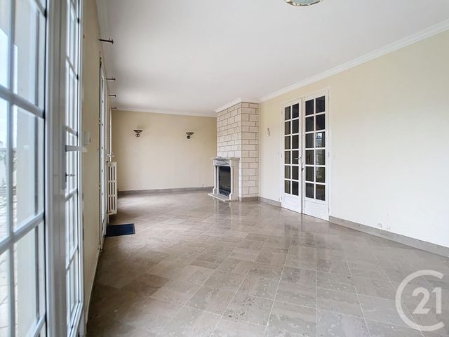 Maison à vendre - 7 pièces - 120 m2 - Crepy En Valois - 60 - PICARDIE