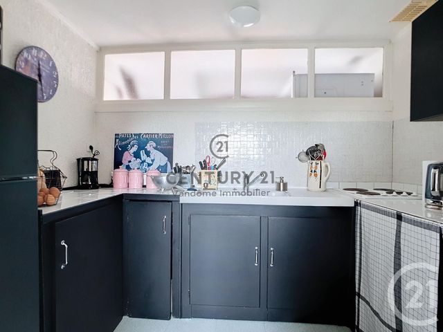 Appartement F2 à vendre - 3 pièces - 74,51 m2 - Crepy En Valois - 60 - PICARDIE