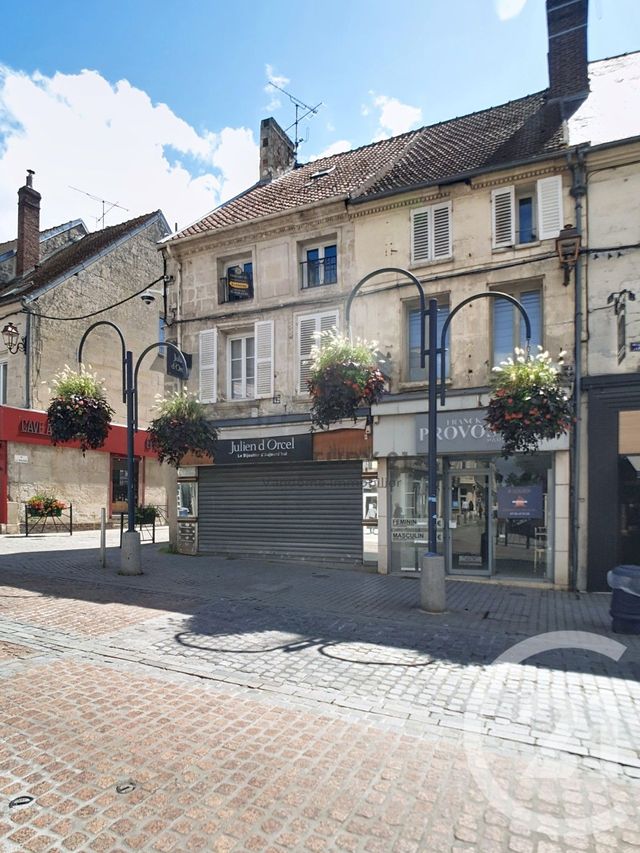 immeuble - CREPY EN VALOIS - 60
