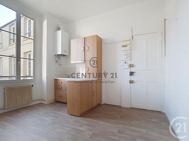 Appartement F2 à vendre - 2 pièces - 26,87 m2 - Crepy En Valois - 60 - PICARDIE