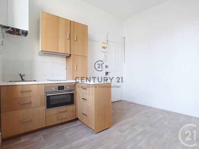 Appartement F2 à vendre - 2 pièces - 26,87 m2 - Crepy En Valois - 60 - PICARDIE