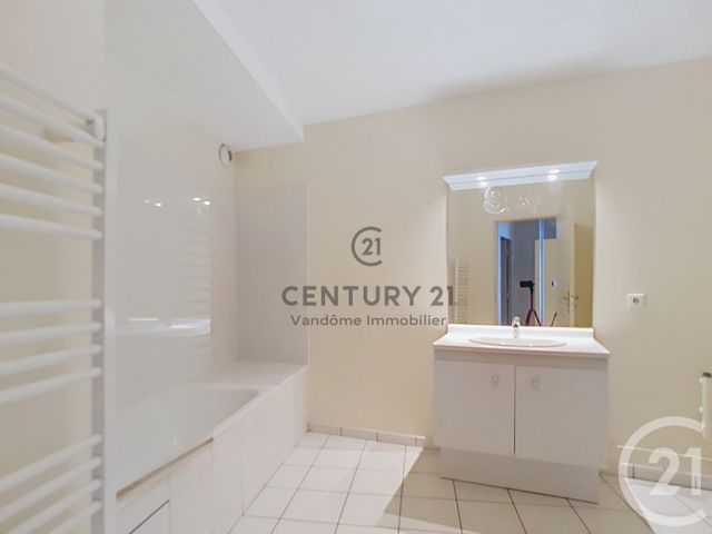 Appartement F3 &agrave; vendre - 3 pi&egrave;ces - 76,76 m2 - Crepy En Valois - 60 - PICARDIE