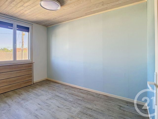 Appartement F3 &agrave; vendre - 3 pi&egrave;ces - 52,17 m2 - Crepy En Valois - 60 - PICARDIE