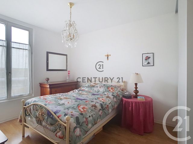 Appartement F4 à vendre - 4 pièces - 77,02 m2 - Crepy En Valois - 60 - PICARDIE