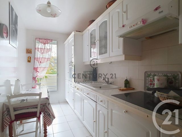 Appartement F4 à vendre - 4 pièces - 77,02 m2 - Crepy En Valois - 60 - PICARDIE