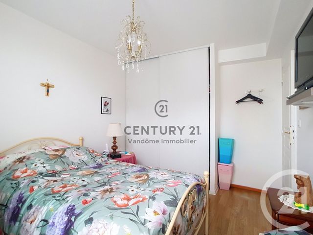 Appartement F4 à vendre - 4 pièces - 77,02 m2 - Crepy En Valois - 60 - PICARDIE