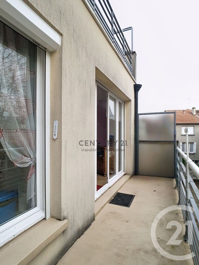 Appartement F4 à vendre - 4 pièces - 77,02 m2 - Crepy En Valois - 60 - PICARDIE
