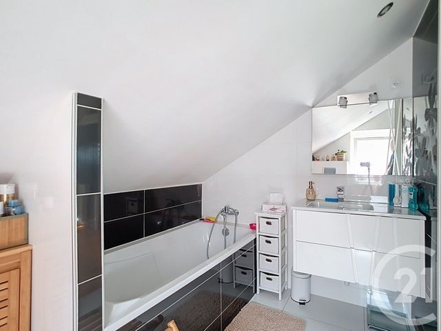 Maison &agrave; vendre - 4 pi&egrave;ces - 71 m2 - Crepy En Valois - 60 - PICARDIE