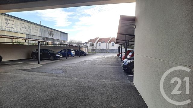 Parking à louer - 15 m2 - Crepy En Valois - 60 - PICARDIE