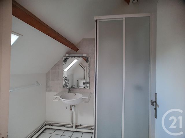 Appartement F1 à louer - 1 pièce - 27,70 m2 - Bethisy St Martin - 60 - PICARDIE