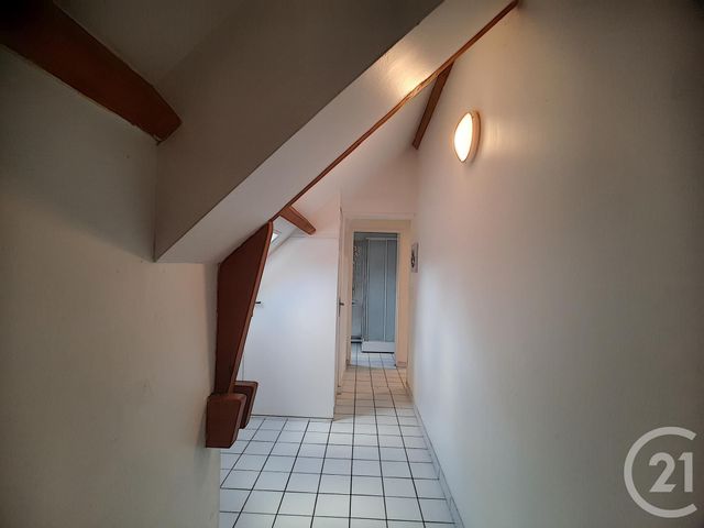 Appartement F1 à louer - 1 pièce - 27,70 m2 - Bethisy St Martin - 60 - PICARDIE