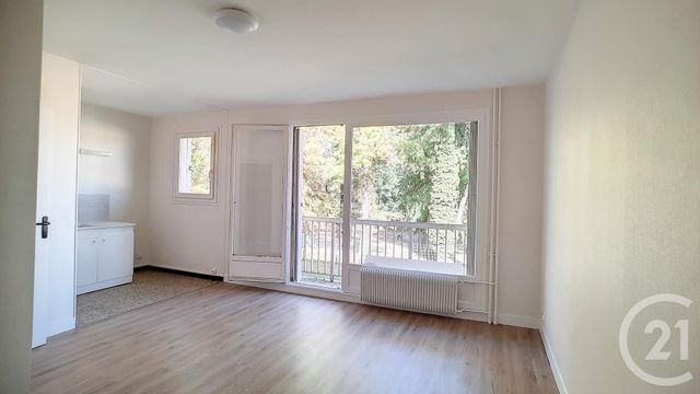 Appartement F1 à louer - 1 pièce - 24 m2 - Crepy En Valois - 60 - PICARDIE