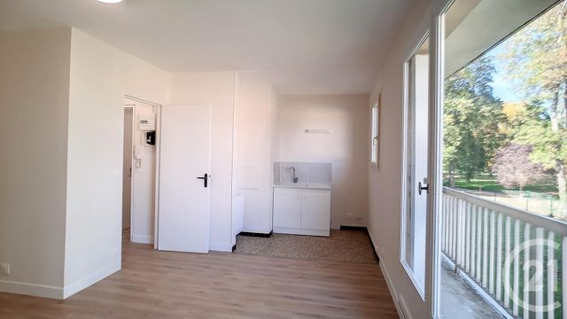 Appartement F1 à louer - 1 pièce - 24 m2 - Crepy En Valois - 60 - PICARDIE