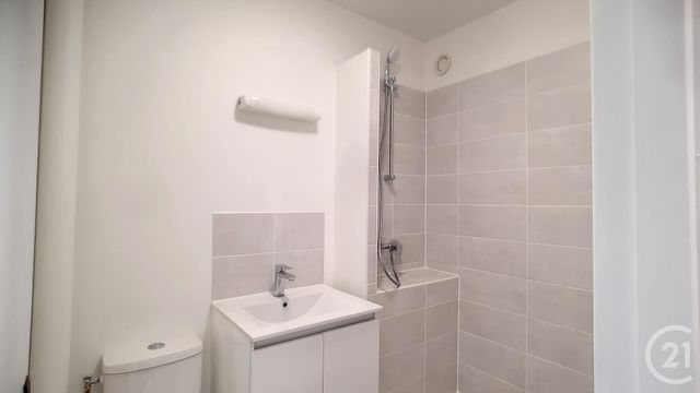Appartement F1 à louer - 1 pièce - 24 m2 - Crepy En Valois - 60 - PICARDIE