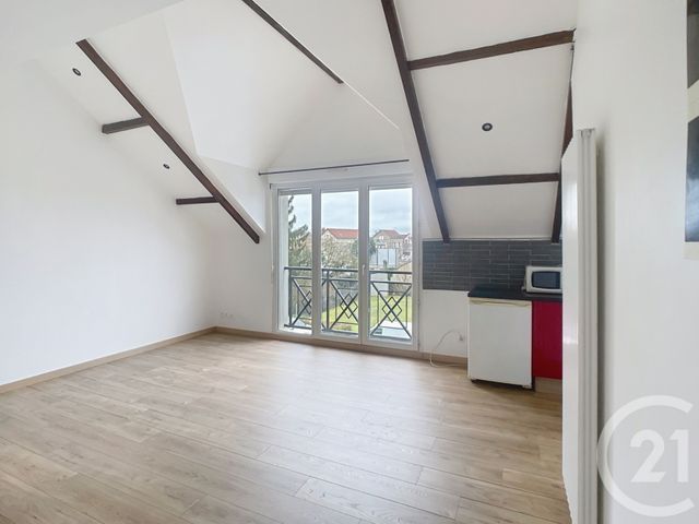 Appartement Studio &agrave; louer - 1 pi&egrave;ce - 27 m2 - Crepy En Valois - 60 - PICARDIE