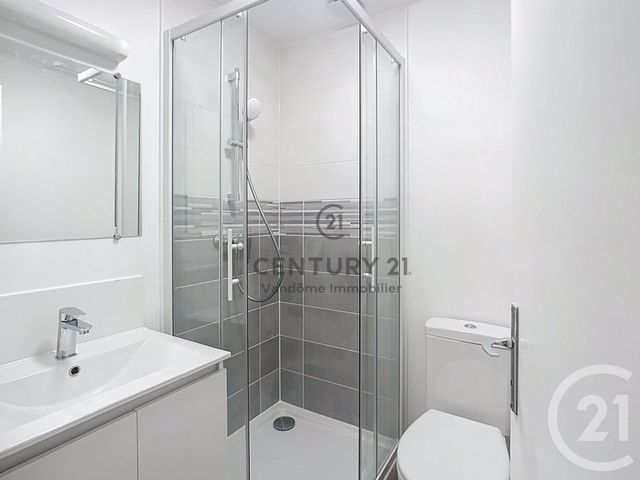 Appartement F1 &agrave; louer - 1 pi&egrave;ce - 27,12 m2 - Crepy En Valois - 60 - PICARDIE