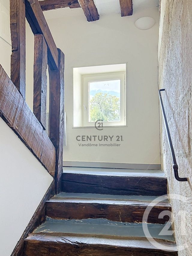 Appartement Duplex &agrave; louer - 2 pi&egrave;ces - 46,70 m2 - La Ferte Milon - 02 - PICARDIE