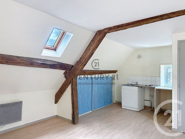 Appartement Duplex &agrave; louer - 2 pi&egrave;ces - 46,70 m2 - La Ferte Milon - 02 - PICARDIE