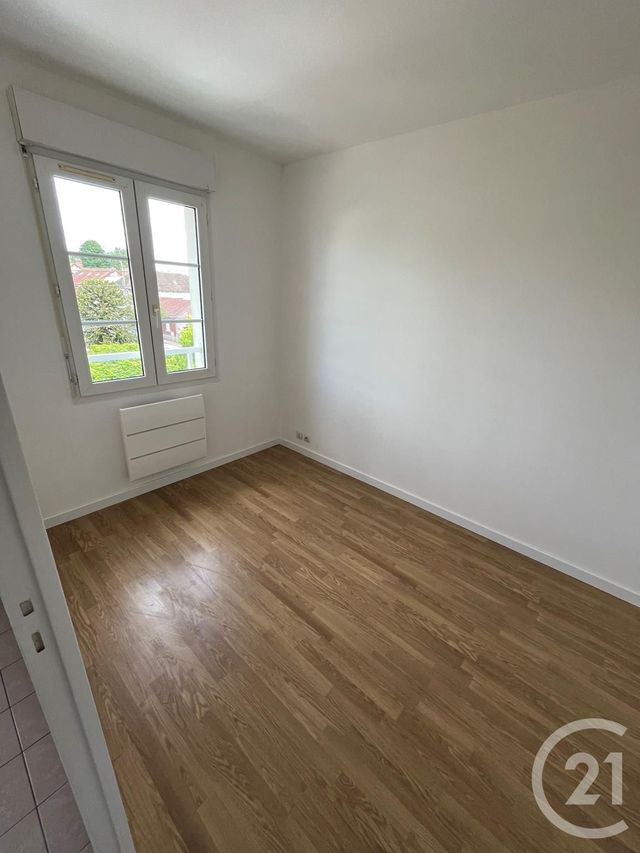 Appartement F2 &agrave; louer - 2 pi&egrave;ces - 37,94 m2 - Crepy En Valois - 60 - PICARDIE