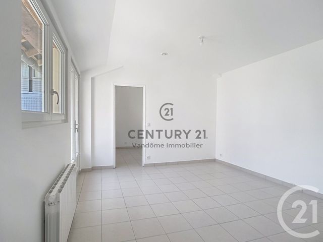 Appartement F2 &agrave; louer - 3 pi&egrave;ces - 44 m2 - Nanteuil Le Haudouin - 60 - PICARDIE