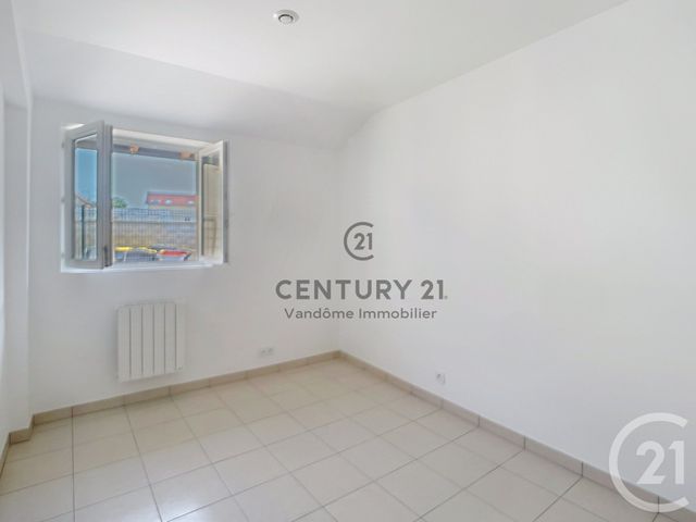 Appartement F2 &agrave; louer - 3 pi&egrave;ces - 44 m2 - Nanteuil Le Haudouin - 60 - PICARDIE