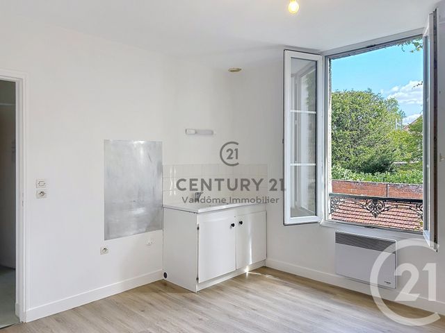 Appartement F3 &agrave; louer - 3 pi&egrave;ces - 85 m2 - Crepy En Valois - 60 - PICARDIE