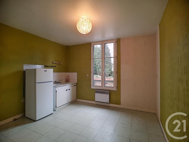 Appartement &agrave; louer - 3 pi&egrave;ces - 85 m2 - Crepy En Valois - 60 - PICARDIE