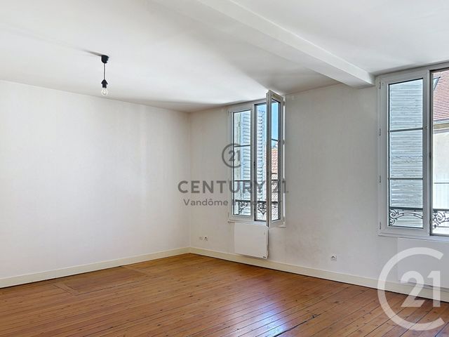 Appartement &agrave; louer - 3 pi&egrave;ces - 85 m2 - Crepy En Valois - 60 - PICARDIE