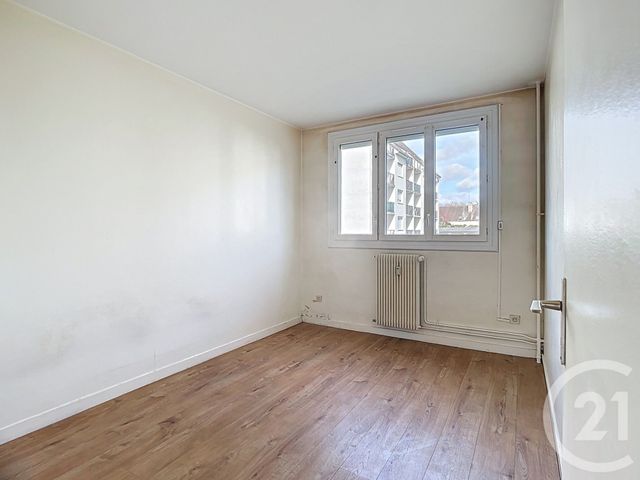 Appartement F3 &agrave; vendre - 3 pi&egrave;ces - 57,13 m2 - Crepy En Valois - 60 - PICARDIE