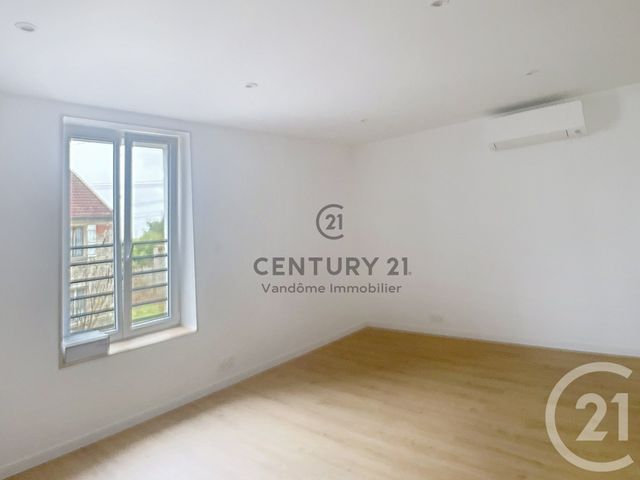 Appartement F3 &agrave; louer - 3 pi&egrave;ces - 43,81 m2 - Thury En Valois - 60 - PICARDIE