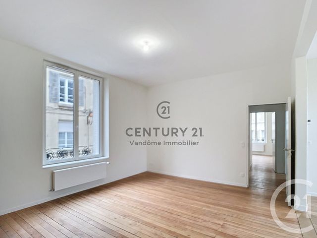 Appartement F3 &agrave; louer - 3 pi&egrave;ces - 70,41 m2 - Crepy En Valois - 60 - PICARDIE