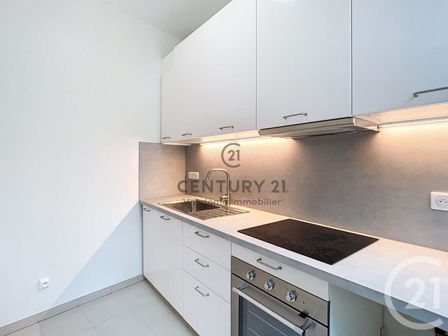 Appartement F3 &agrave; louer - 3 pi&egrave;ces - 70,41 m2 - Crepy En Valois - 60 - PICARDIE