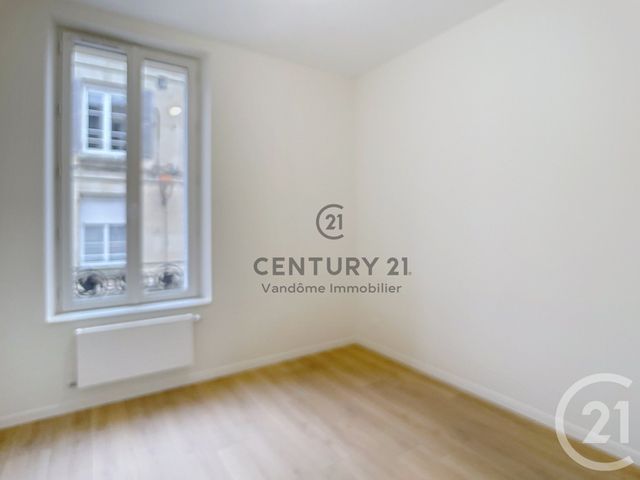 Appartement F3 &agrave; louer - 3 pi&egrave;ces - 70,41 m2 - Crepy En Valois - 60 - PICARDIE