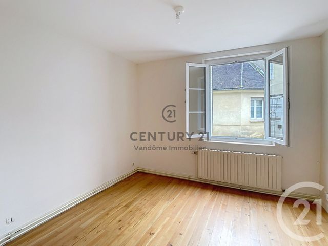 Appartement F2 &agrave; louer - 2 pi&egrave;ces - 50,07 m2 - Crepy En Valois - 60 - PICARDIE