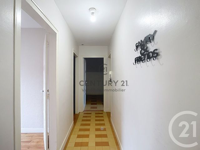 Appartement F2 &agrave; louer - 2 pi&egrave;ces - 50,07 m2 - Crepy En Valois - 60 - PICARDIE