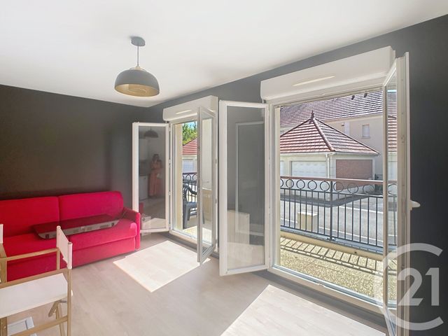 Appartement Studio &agrave; vendre - 1 pi&egrave;ce - 25 m2 - Crepy En Valois - 60 - PICARDIE