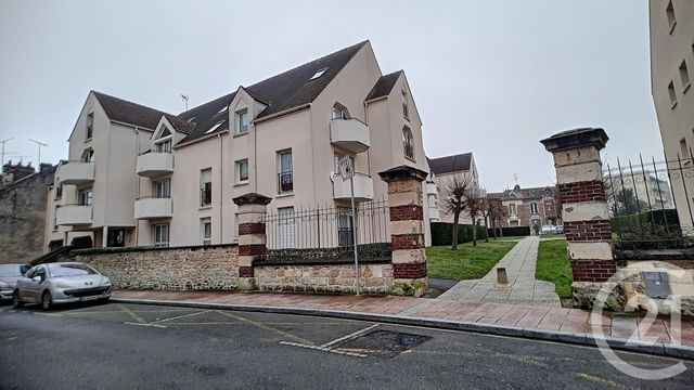 Appartement Duplex &agrave; louer - 4 pi&egrave;ces - 78 m2 - Crepy En Valois - 60 - PICARDIE