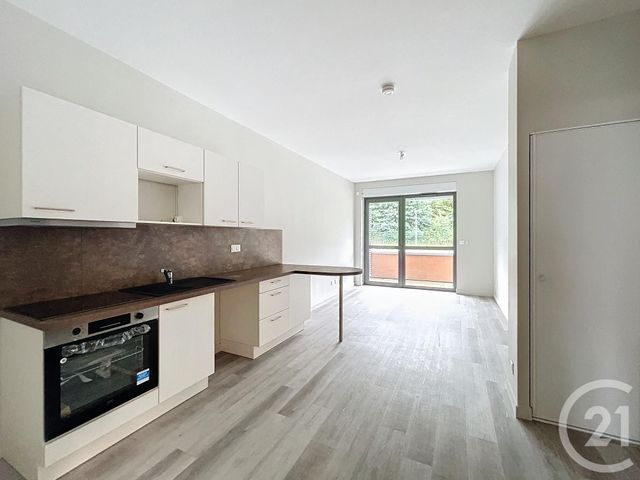 Appartement F2 &agrave; louer - 2 pi&egrave;ces - 42,32 m2 - Crepy En Valois - 60 - PICARDIE