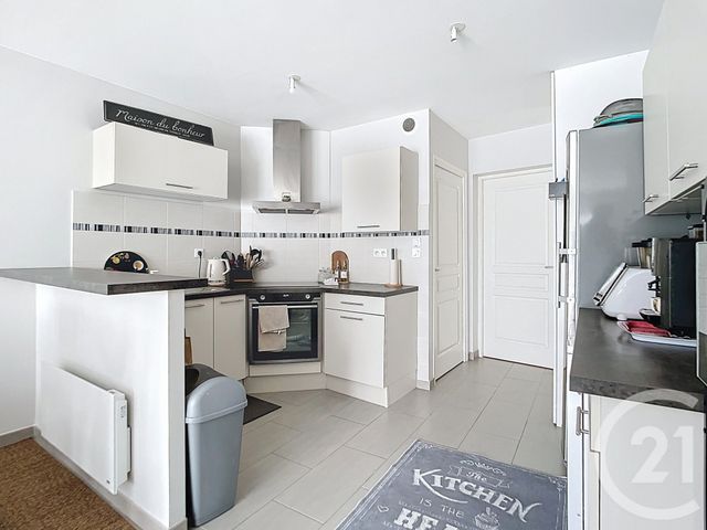 Appartement F4 &agrave; vendre - 4 pi&egrave;ces - 97 m2 - Crepy En Valois - 60 - PICARDIE