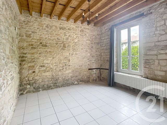 Maison &agrave; louer - 3 pi&egrave;ces - 63,77 m2 - Crepy En Valois - 60 - PICARDIE
