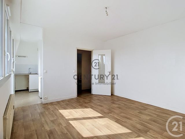 Appartement Studio &agrave; vendre - 1 pi&egrave;ce - 24 m2 - Crepy En Valois - 60 - PICARDIE