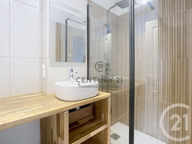 Appartement Studio &agrave; louer - 1 pi&egrave;ce - 21 m2 - Crepy En Valois - 60 - PICARDIE