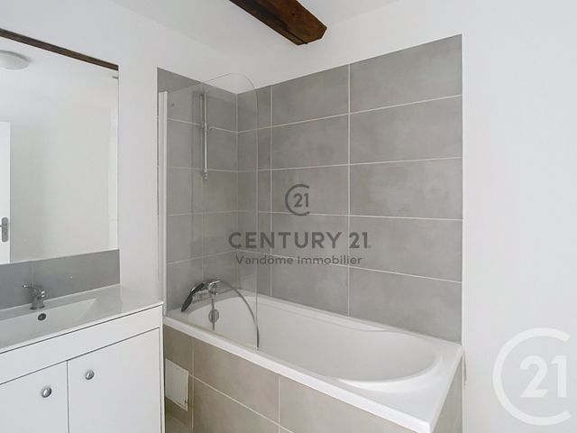 Appartement F3 &agrave; louer - 3 pi&egrave;ces - 60 m2 - Vaumoise - 60 - PICARDIE