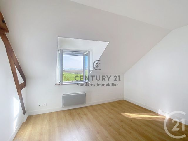 Maison &agrave; louer - 7 pi&egrave;ces - 157,29 m2 - Trumilly - 60 - PICARDIE