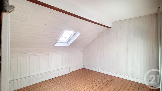 Maison &agrave; louer - 5 pi&egrave;ces - 110 m2 - Crepy En Valois - 60 - PICARDIE