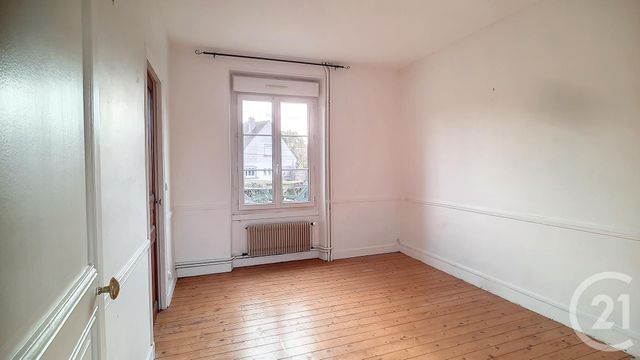 Maison &agrave; louer - 5 pi&egrave;ces - 110 m2 - Crepy En Valois - 60 - PICARDIE