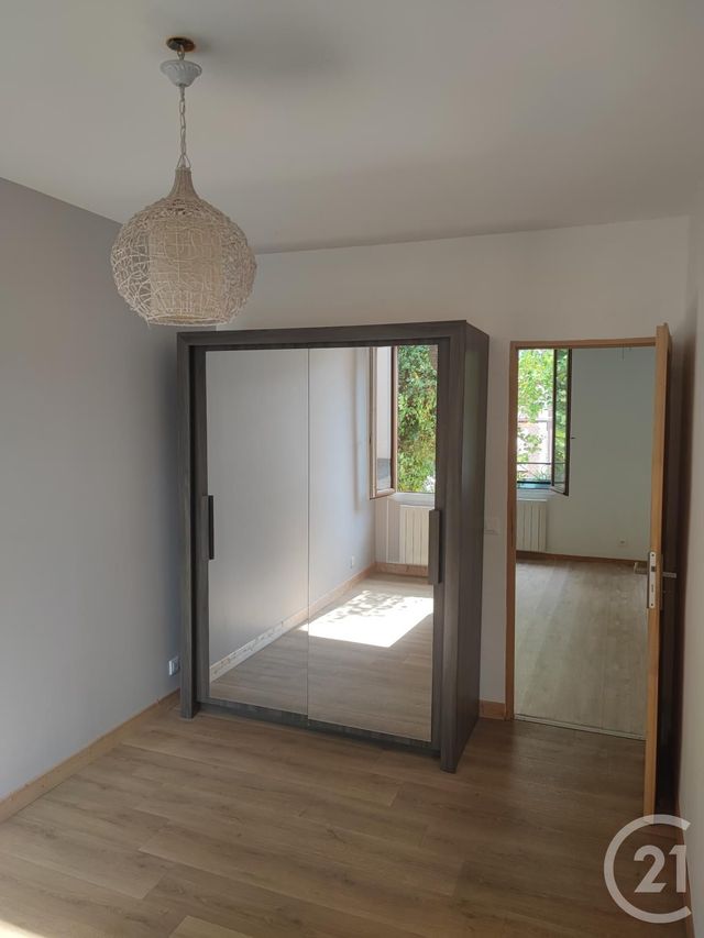 Appartement F2 &agrave; louer - 2 pi&egrave;ces - 37,60 m2 - Crepy En Valois - 60 - PICARDIE