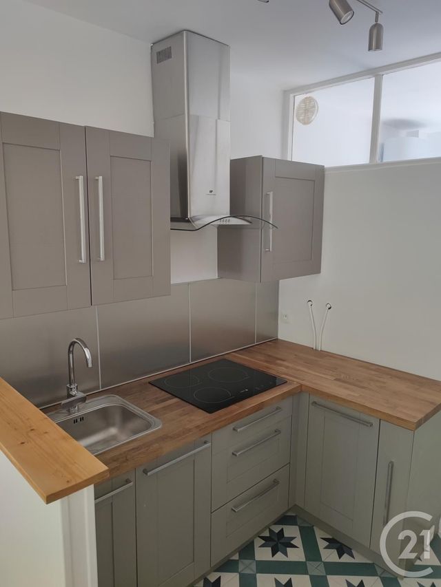 Appartement F2 &agrave; louer - 2 pi&egrave;ces - 37,60 m2 - Crepy En Valois - 60 - PICARDIE